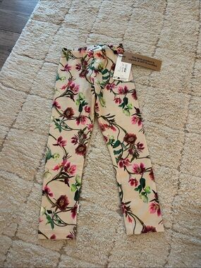 BNWT Molo Girls Floral Skinny leggings in Beige with Pink & Green Accents